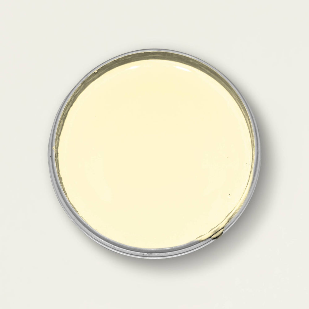 Blick in die geöffnete Yellowchair Kreidefarbe Dose Nr. 294