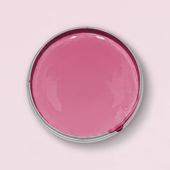 Blick in die geöffnete Yellowchair Kreidefarbe Dose Orient Pink