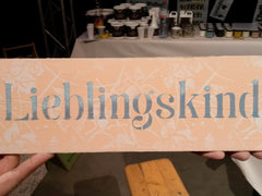 Bon pour l'anniversaire des enfants "enseignes design" dans les bars