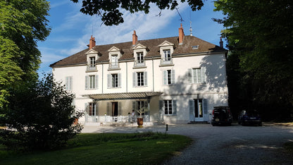 Chalk paint workshop in Burgundy in France 2021