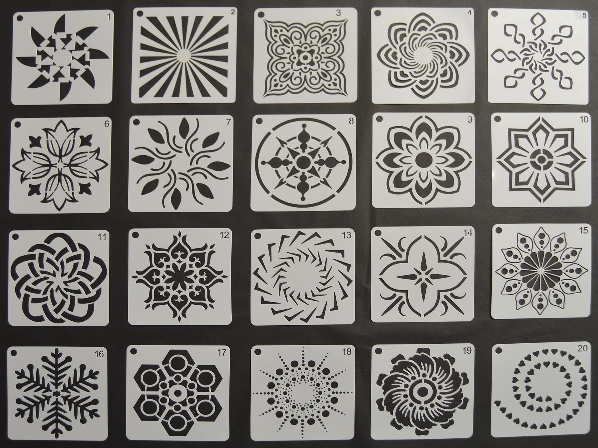 Set kleine Schablonen - Fliesendesign in 20 und 16 Motiven