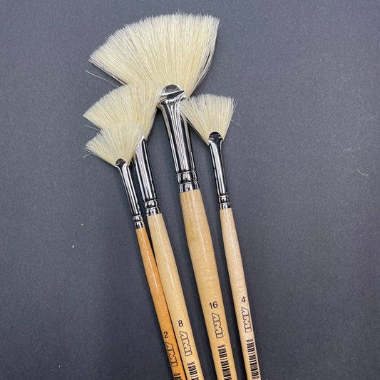 Repellent brush with the yellow synthetic bristle
