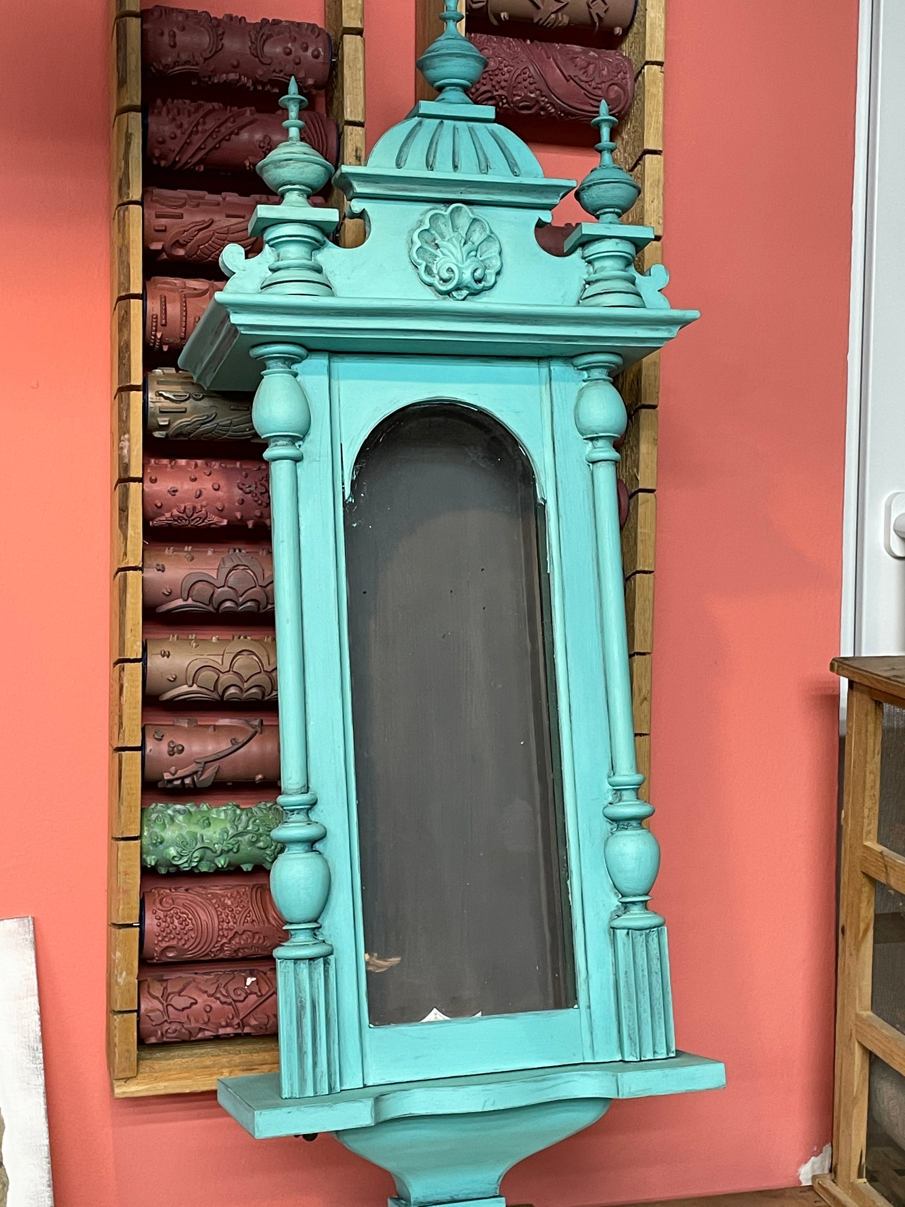 Atelier "Concevoir des meubles avec de la peinture à la craie jaune et de la cire" à Riegel